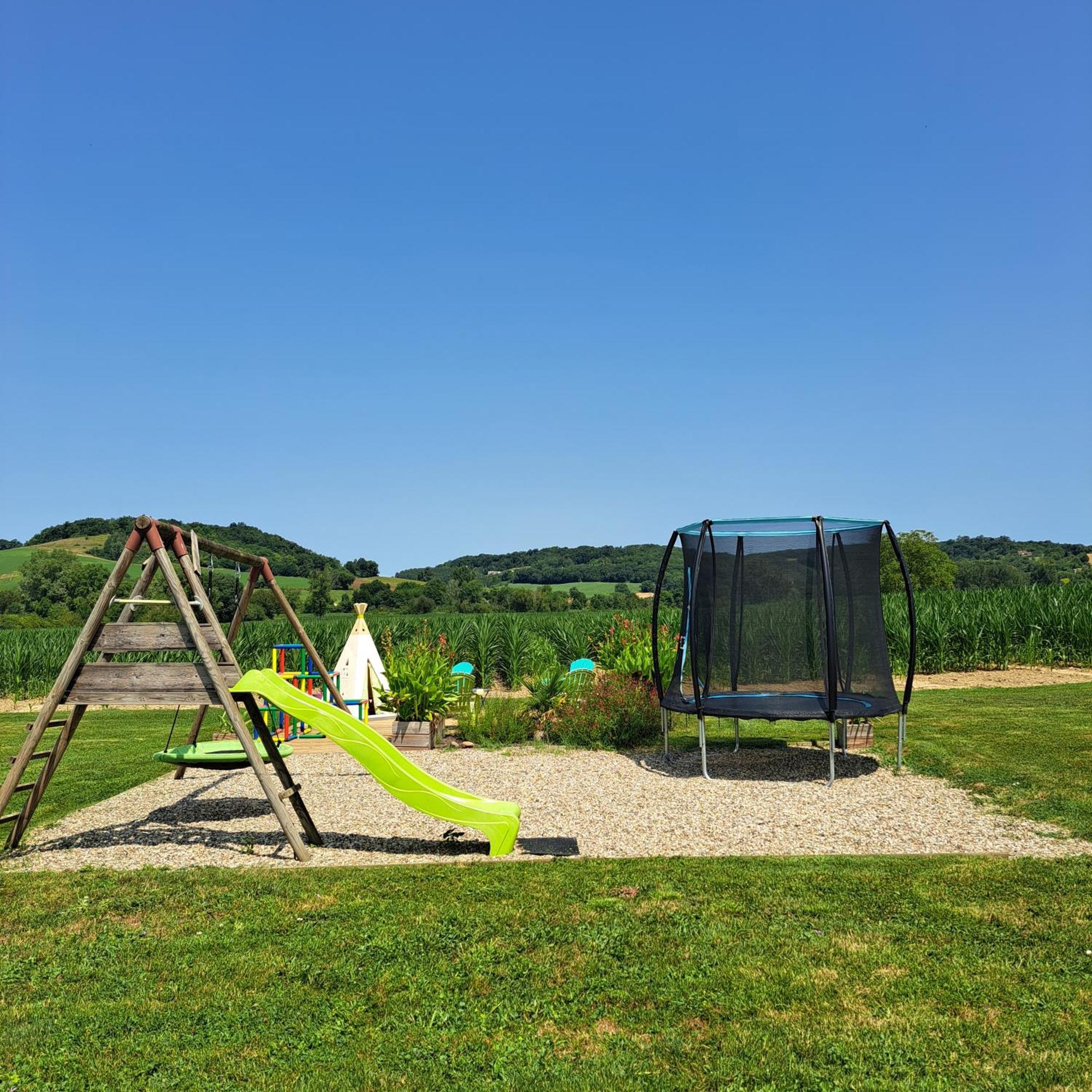 Вилла Le Domaine Vesque Saint-Pierre-de-Clairac Экстерьер фото